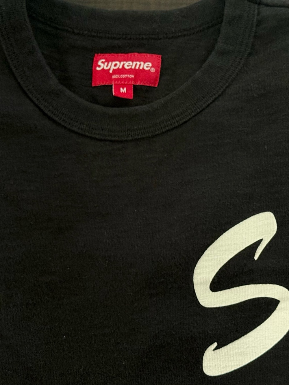 Supreme Script Logo T-Shirt – Size Medium – - Picture 3 of 3